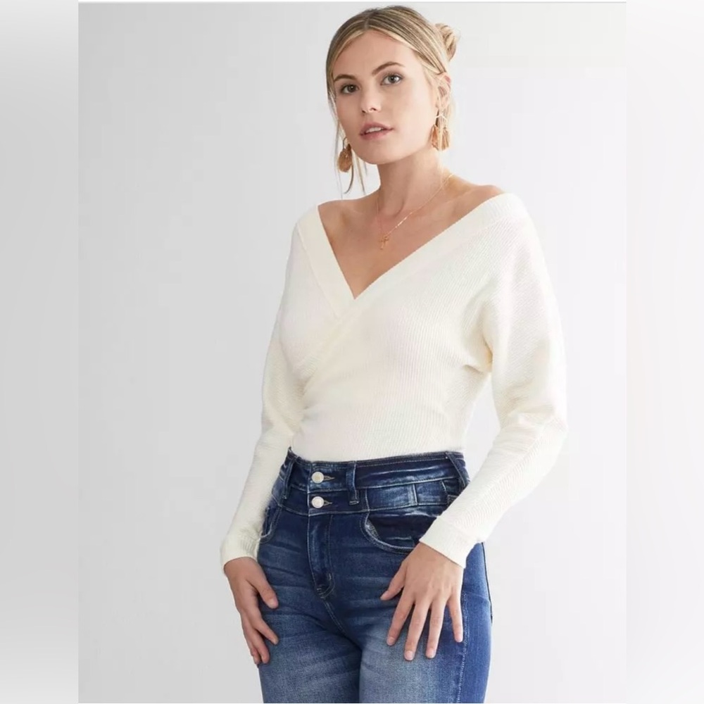 Women’s Cream Wrap V-Neck Knit Top